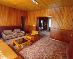 Family  Suit Rooms(Bangalo)